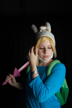 "She's just so fun and care-free" Cosplayer: Chiaki Riku aka Character: Fiona ⠀ From: Adventuretime⠀ Photographer: @cosweplayproject, @jaycaboz and @carynsadventuretime⠀