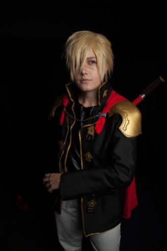 "I originally loved the design of Nine. I thought I knew exactly what type of character he'd be, but when I learnt his personality, and that it was different to what I originally thought, it only made me like his character more!" Cosplayer: Yamaki Yama Character: Nine From: Final Fantasy Type-0. Photographer: @cosweplayproject, @jaycaboz and @carynsadventuretime