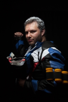 "He is the father figure to all and protects everyone" Cosplayer: Netascosplay Character: Soldier 76 From: Overwatch Photographer: @cosweplayproject, @jaycaboz