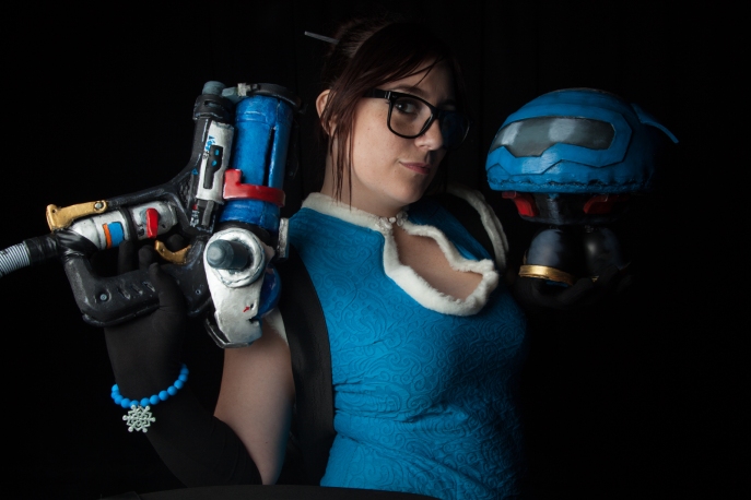 "I adore how cute she is yet she probably has the most evil way of killing." Cosplayer: Abeh Starr⠀ Character: Dr. Mei-Ling Zhou⠀ From: Overwatch⠀ Photographer: @cosweplayproject, @jaycaboz and @carynsadventuretime⠀