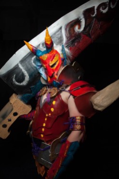 "I love how vibrant and colourful this armor set is. I felt like a piñata. It was awesome" Cosplayer: Jeanine-dee of Kitty Cosplay Character: Blade master - Tetsucabra Armor From: Monster Hunter 4 Ultimate Photographer: @cosweplayproject, @jaycaboz and @carynsadventuretime